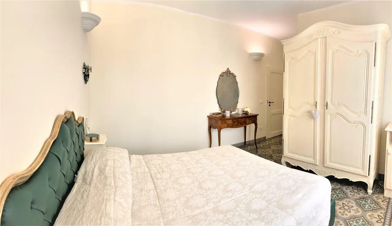B&B Alvino Bientina Bed & Breakfast